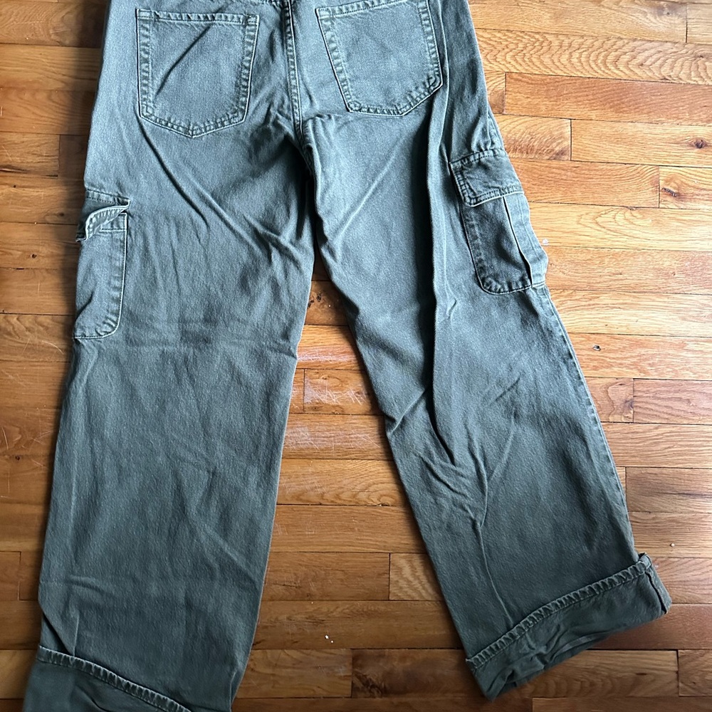 PacSun Women’s Green Cargo Pants